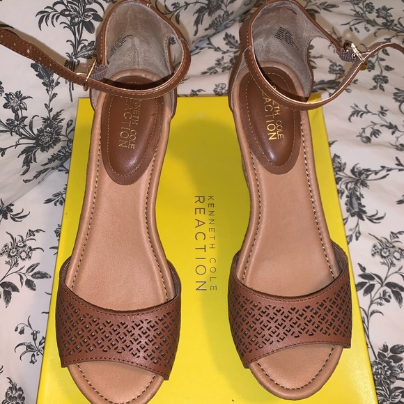 KENNETH COLE Reaction platforms - Picture 4 of 10